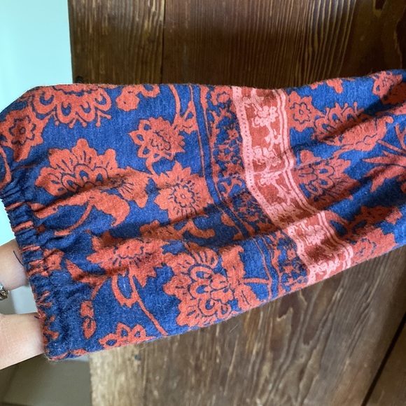 Lucky Brand Top - Picture 6 of 6